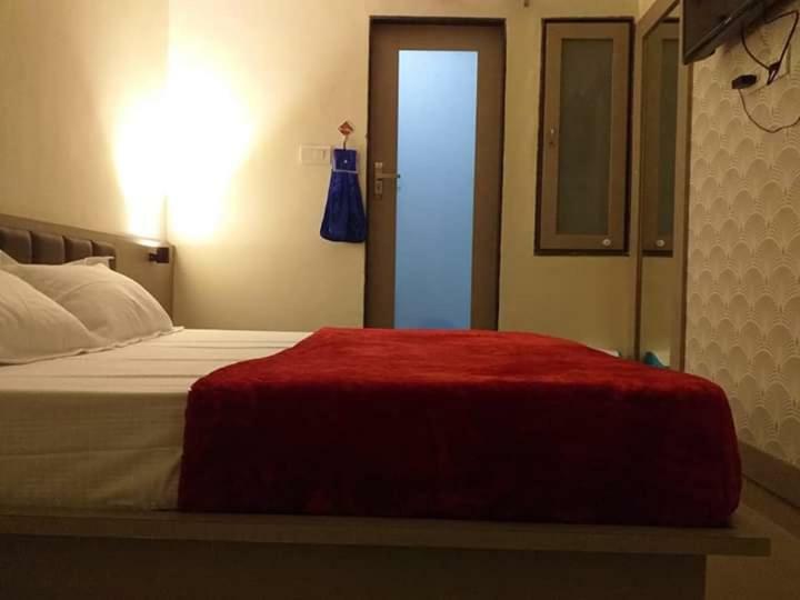 Hotel Diamond Castle Pāli Buitenkant foto